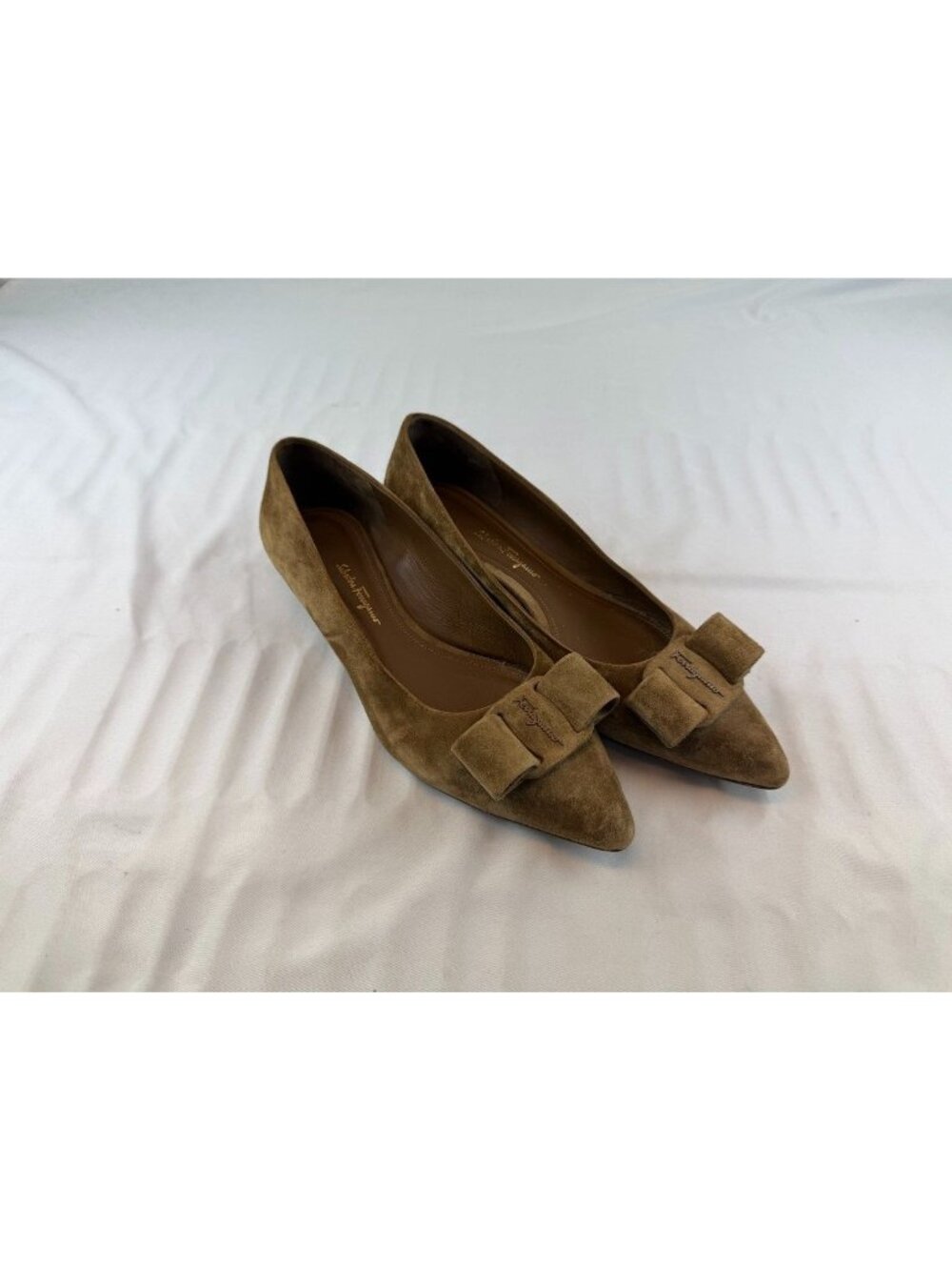 Salvatore Ferragamo Italy Made Viva Suede Ballet Flats In Brown Size 10